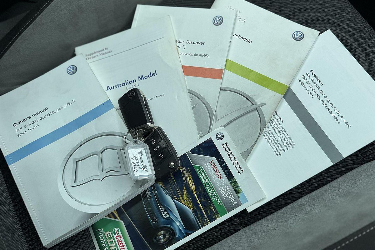 2015 Volkswagen Golf R 7