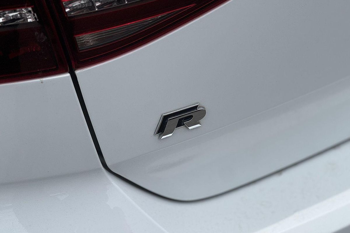 2015 Volkswagen Golf R 7