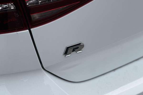 2015 Volkswagen Golf R 7