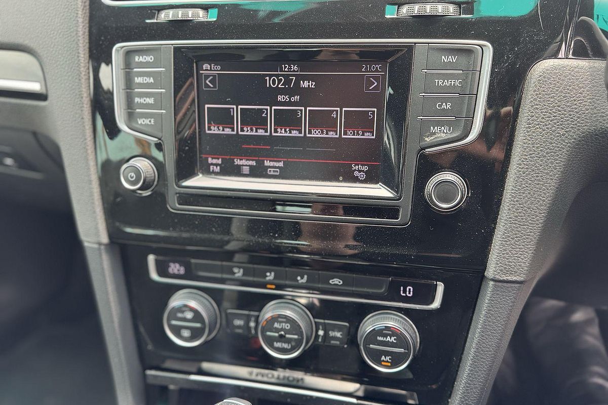 2015 Volkswagen Golf R 7