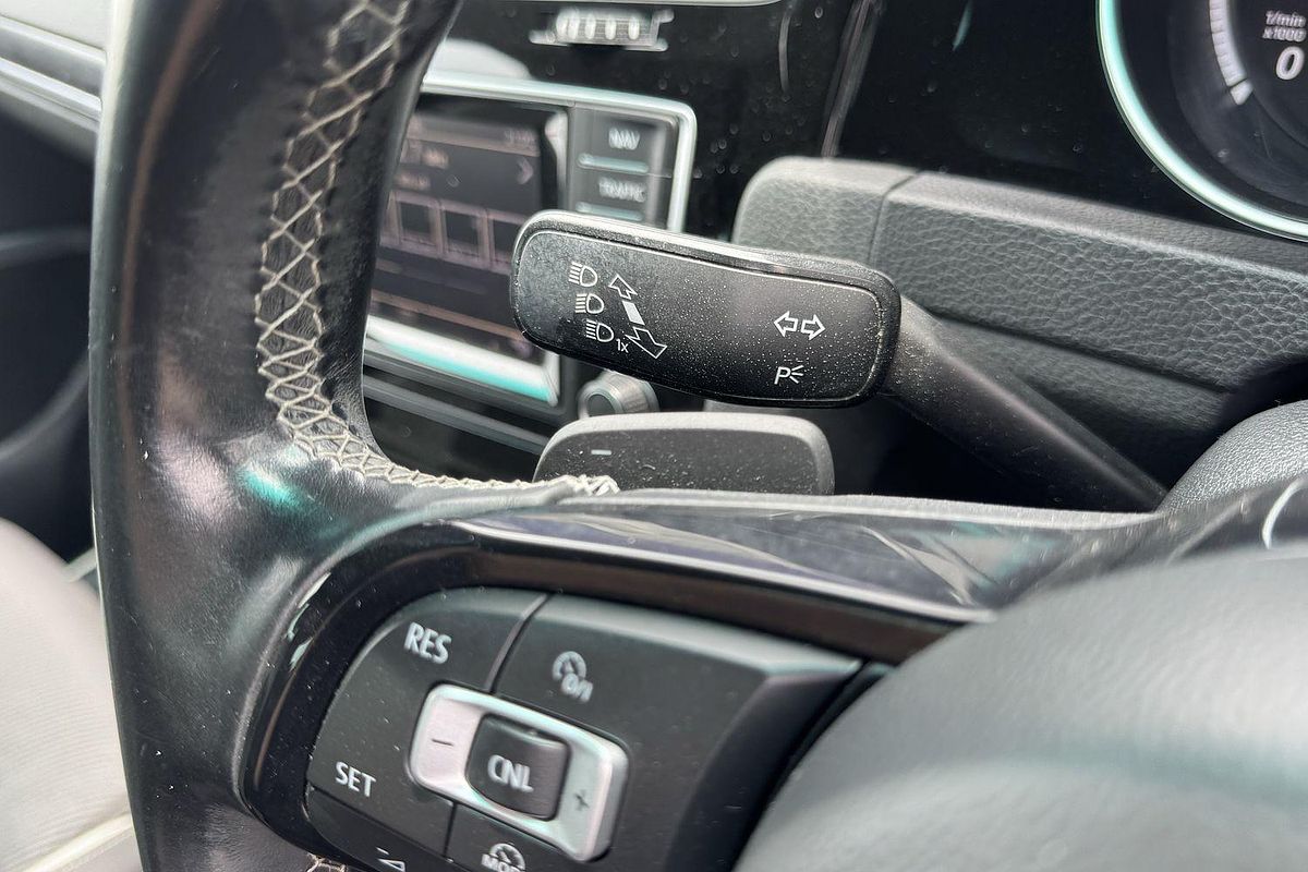 2015 Volkswagen Golf R 7