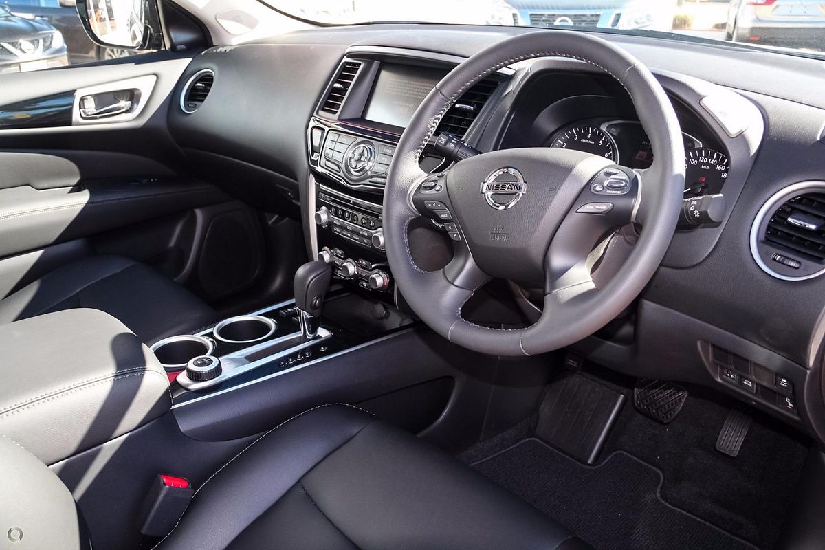 2017 Nissan Pathfinder ST-L R52 Series II