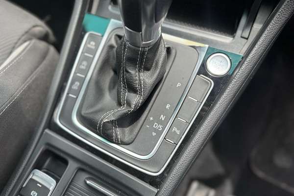 2015 Volkswagen Golf R 7