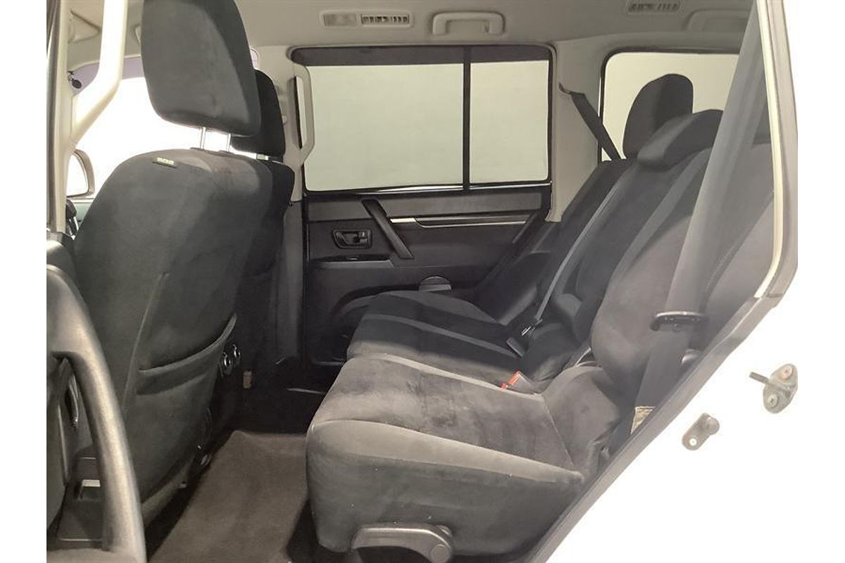 2008 Mitsubishi Pajero GLX NS