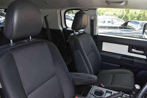 2012 Toyota FJ Cruiser GSJ15R