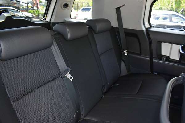 2012 Toyota FJ Cruiser GSJ15R