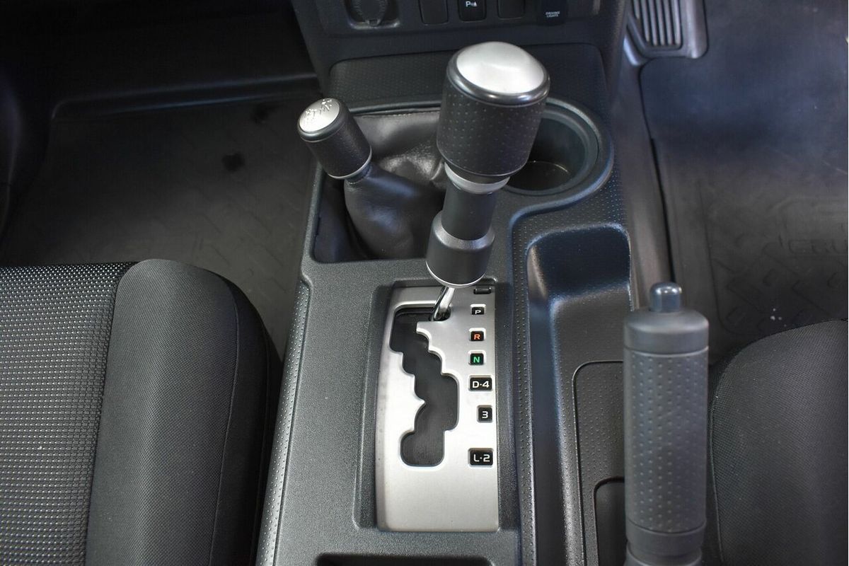 2012 Toyota FJ Cruiser GSJ15R