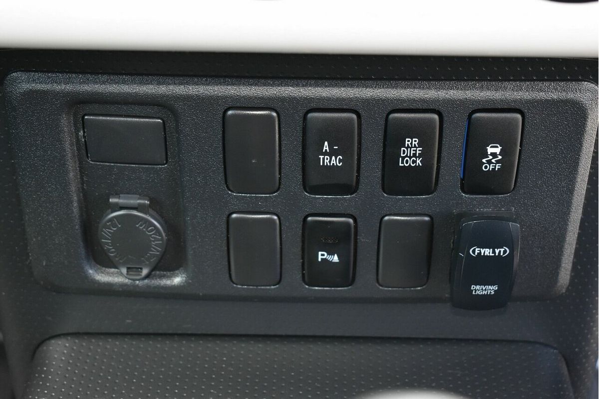 2012 Toyota FJ Cruiser GSJ15R