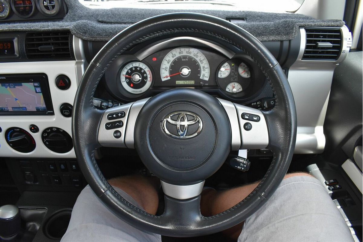 2012 Toyota FJ Cruiser GSJ15R