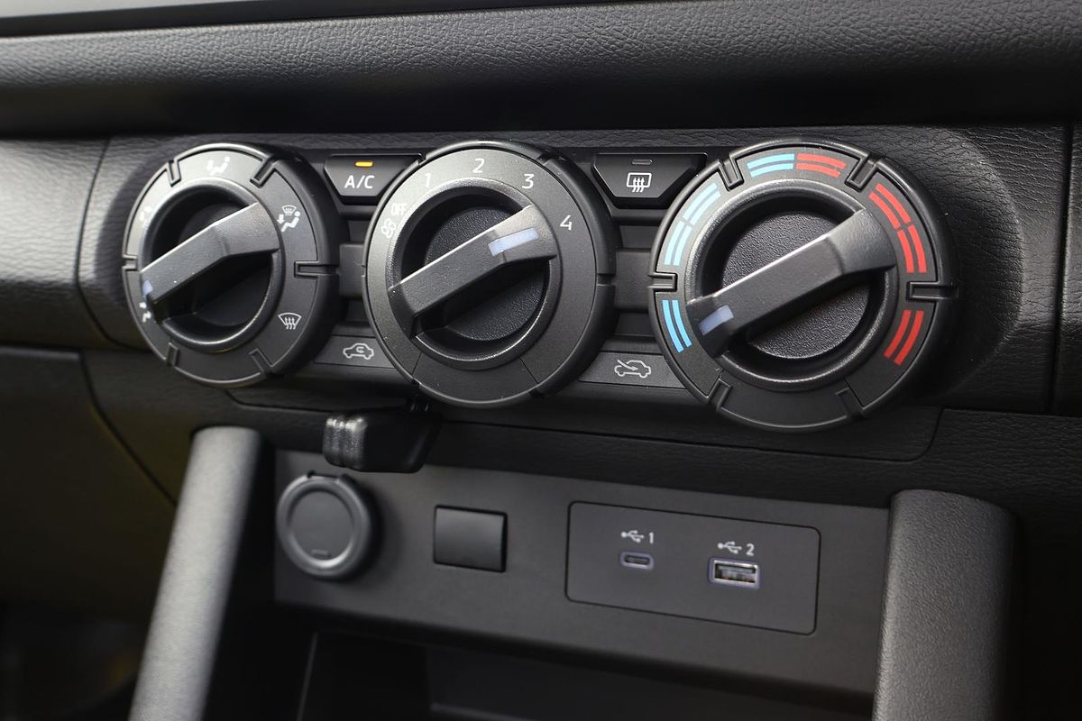 2025 Mitsubishi Triton GLX MV Rear Wheel Drive