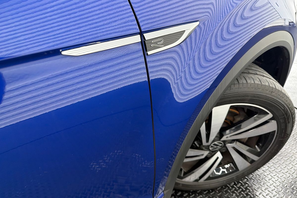 2022 Volkswagen T-Roc 140TSI R-Line D11