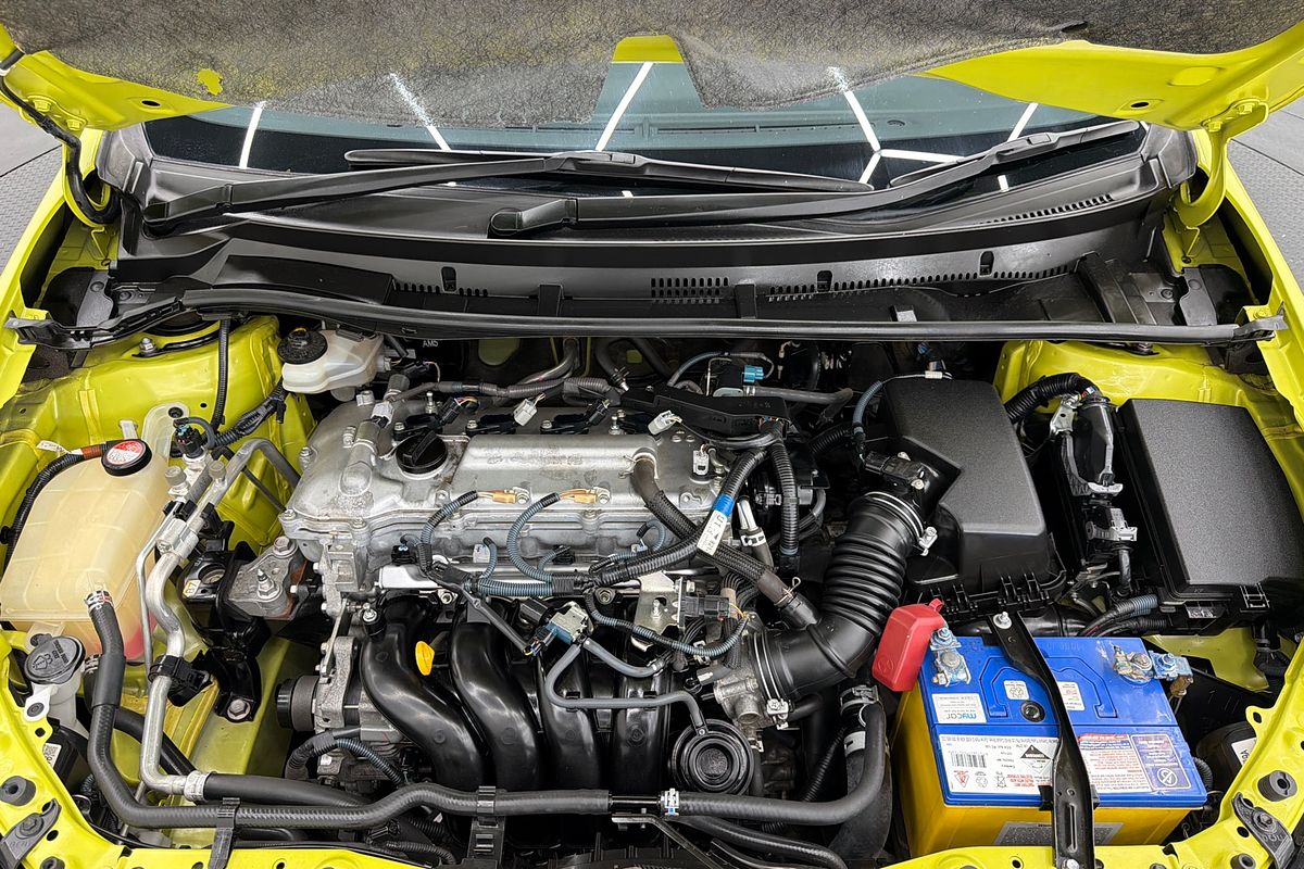 2015 Toyota Corolla Ascent Sport ZRE182R