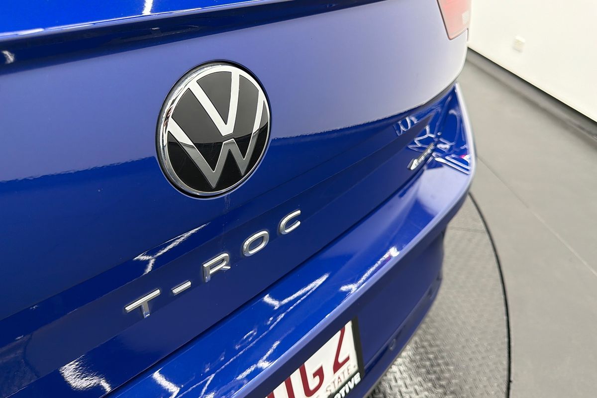 2022 Volkswagen T-Roc 140TSI R-Line D11