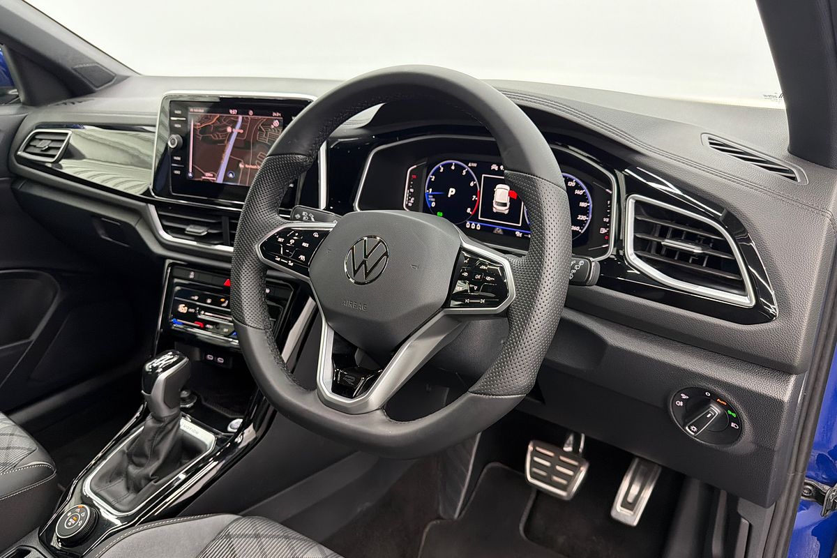 2022 Volkswagen T-Roc 140TSI R-Line D11