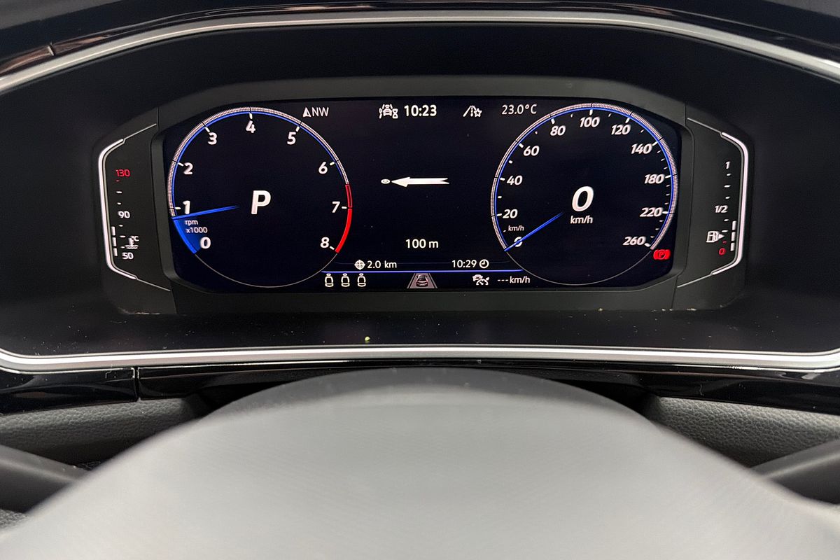 2022 Volkswagen T-Roc 140TSI R-Line D11