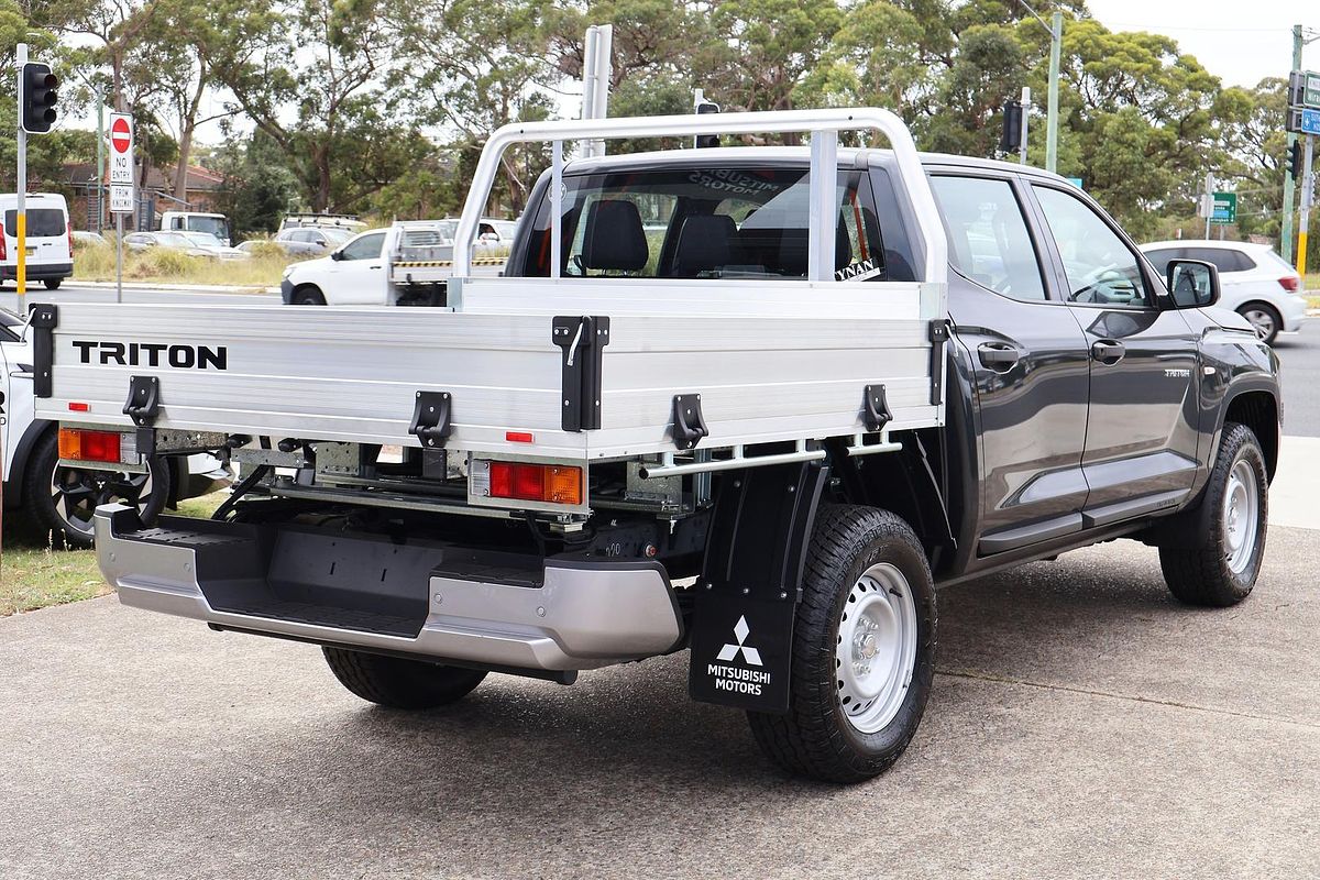 2025 Mitsubishi Triton GLX MV 4X4