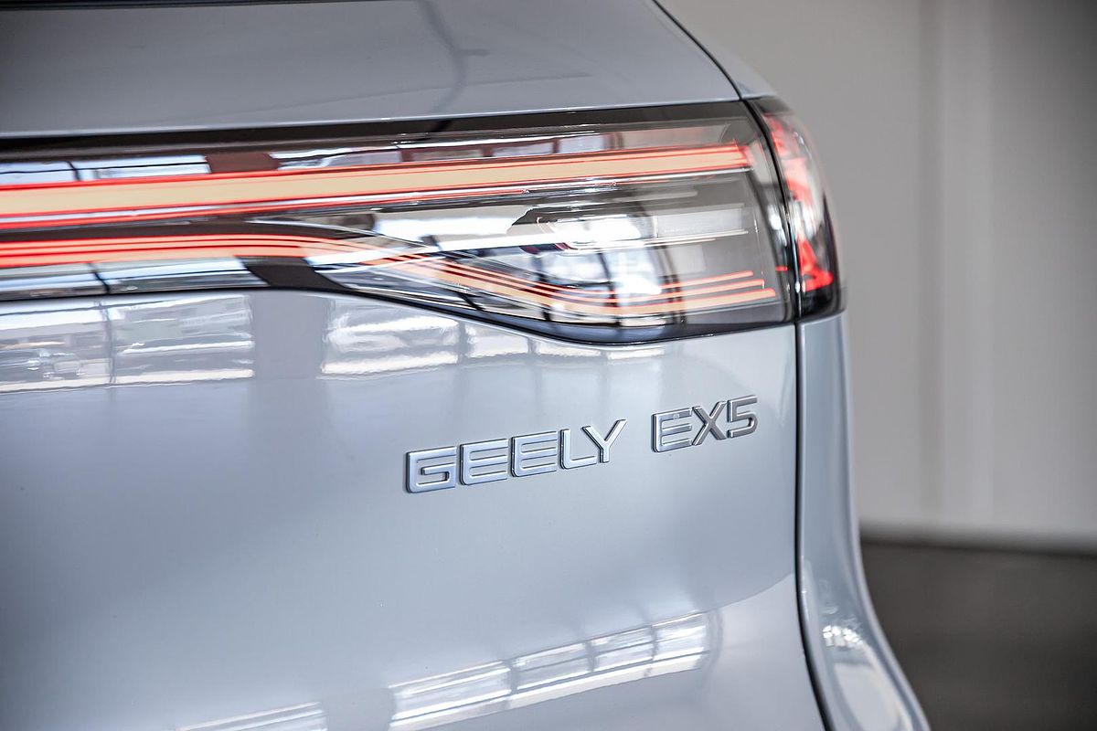 2025 Geely EX5 Inspire E245