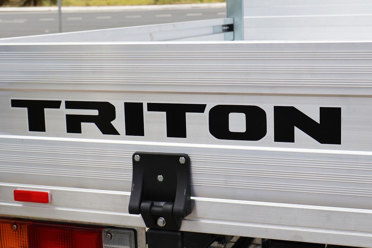 2025 Mitsubishi Triton GLX MV 4X4