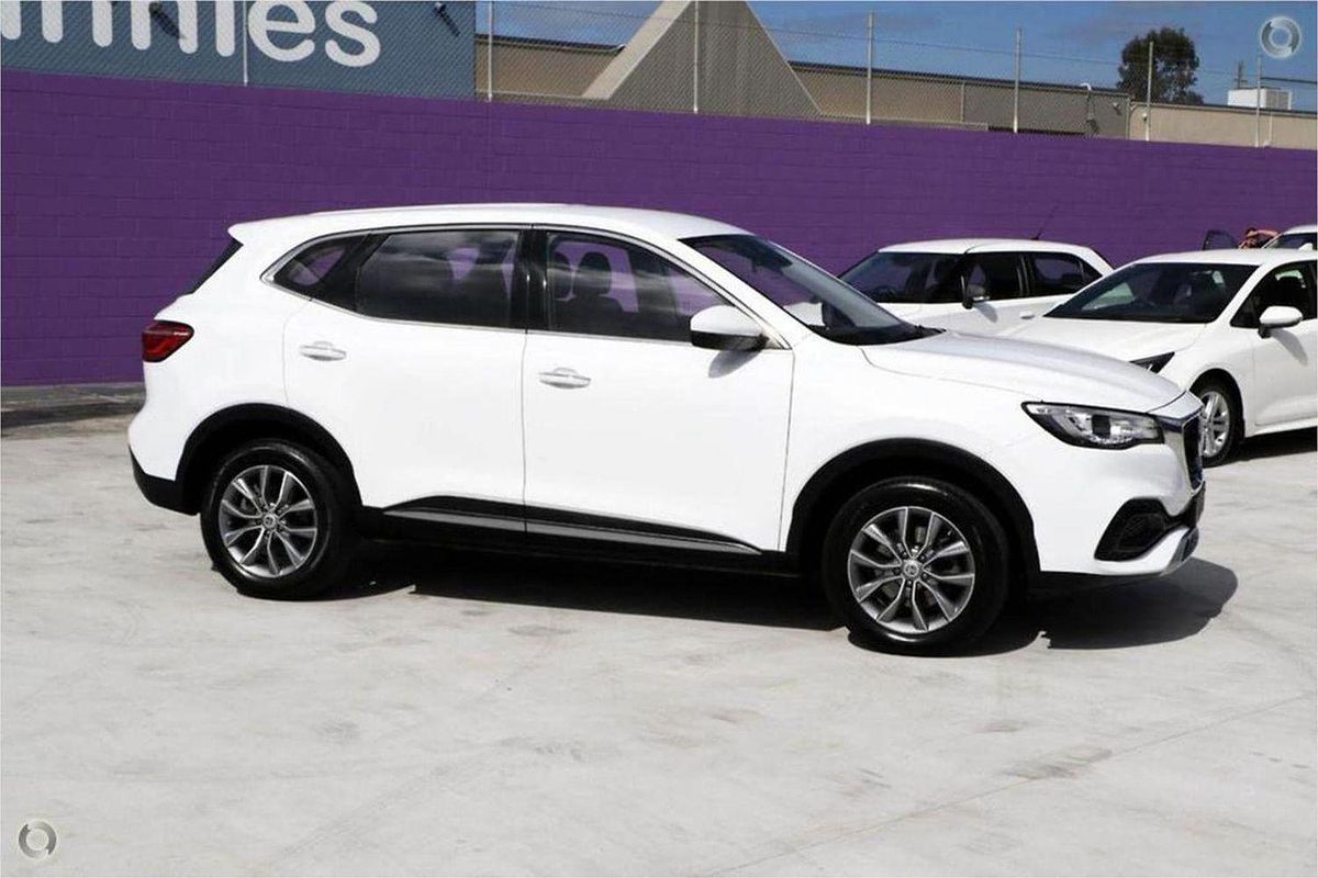 2021 MG HS Core SAS23