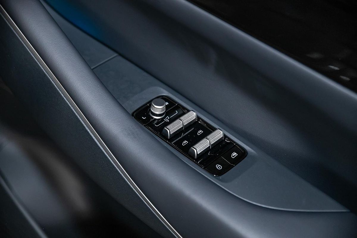 2025 Geely EX5 Inspire E245