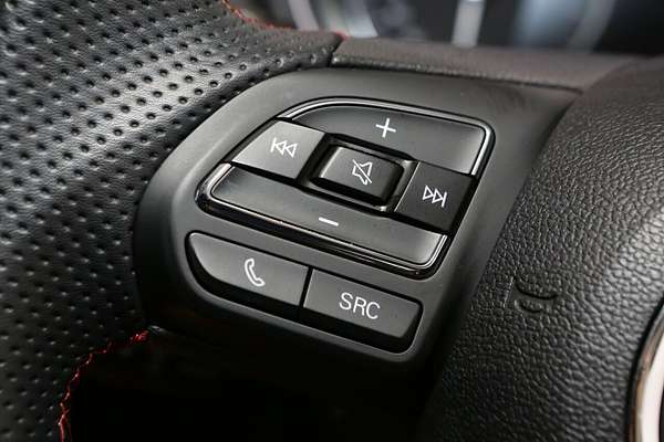 2024 MG HS Vibe SAS23