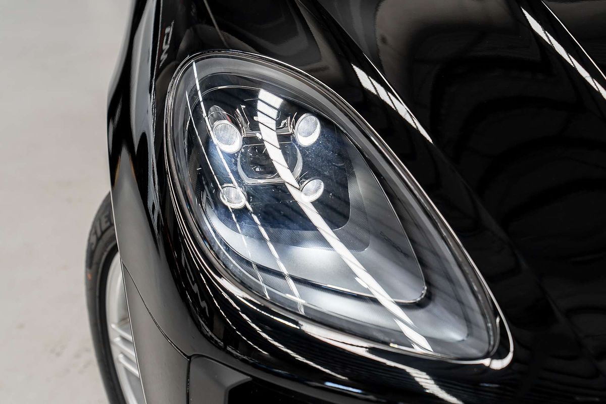 2021 Porsche Macan  95B