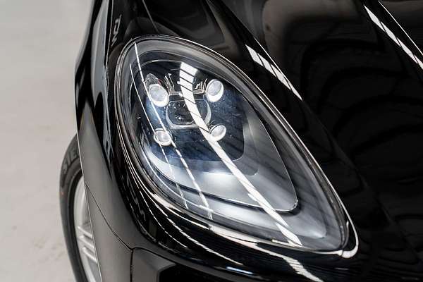 2021 Porsche Macan  95B