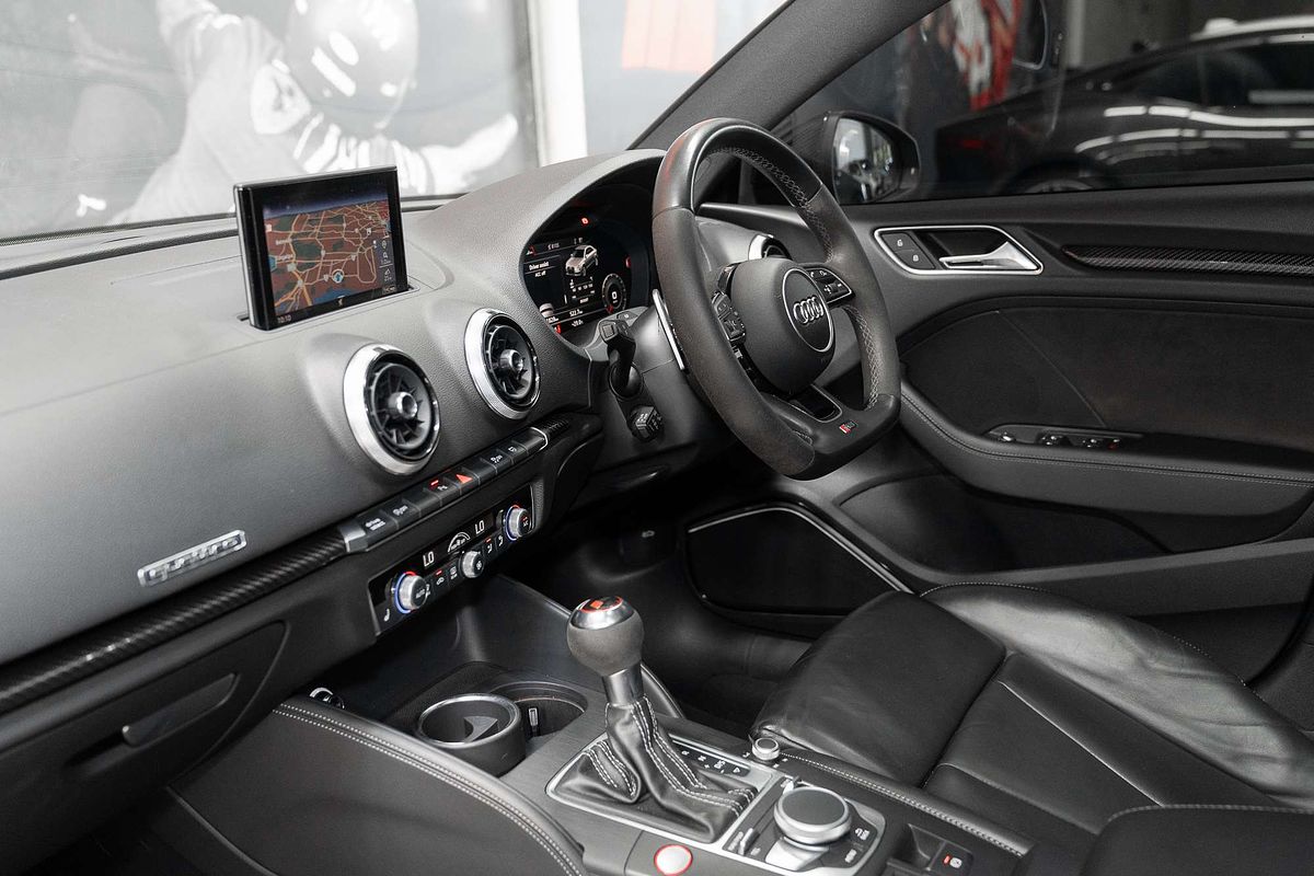 2020 Audi RS3 Carbon Edition 8V