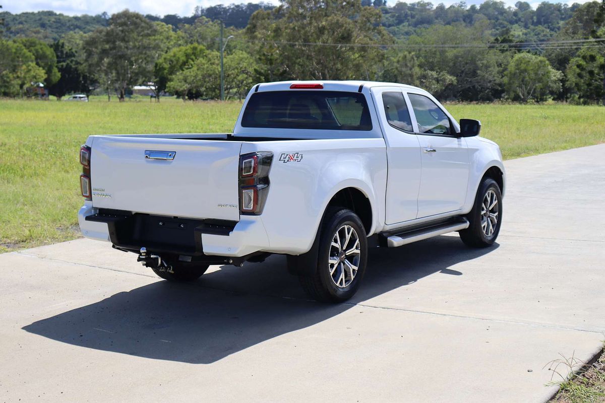 2023 Isuzu D-MAX LS-U  4X4