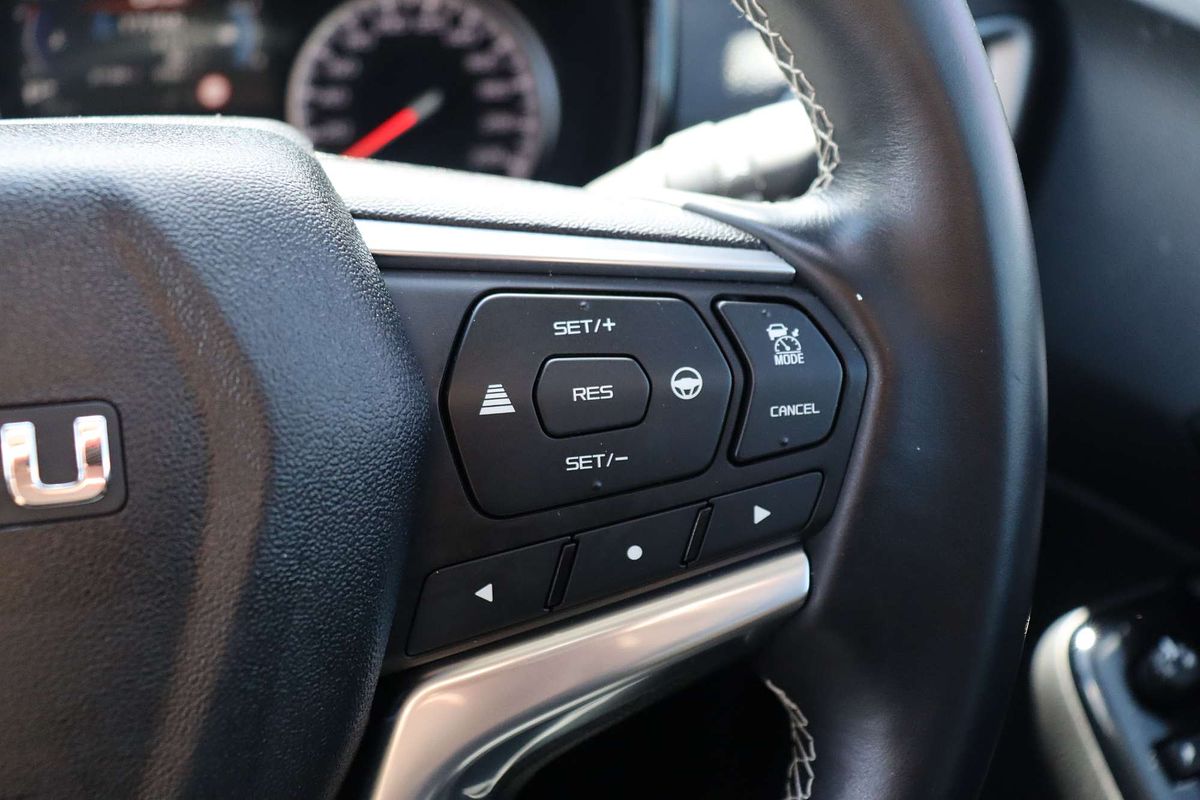 2023 Isuzu D-MAX LS-U  4X4