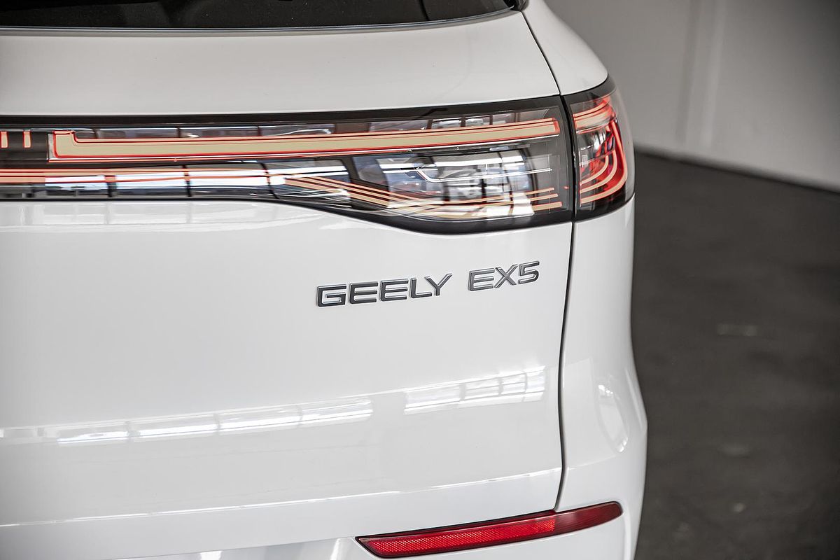 2025 Geely EX5 Inspire E245