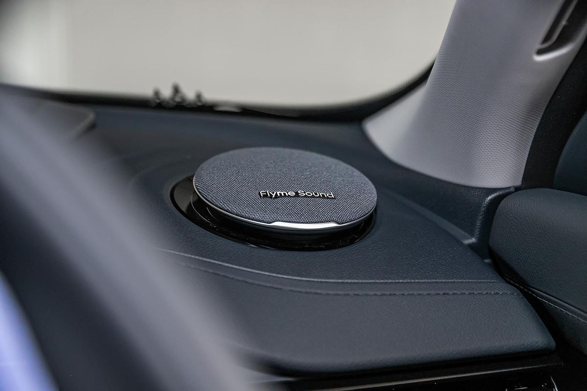 2025 Geely EX5 Inspire E245