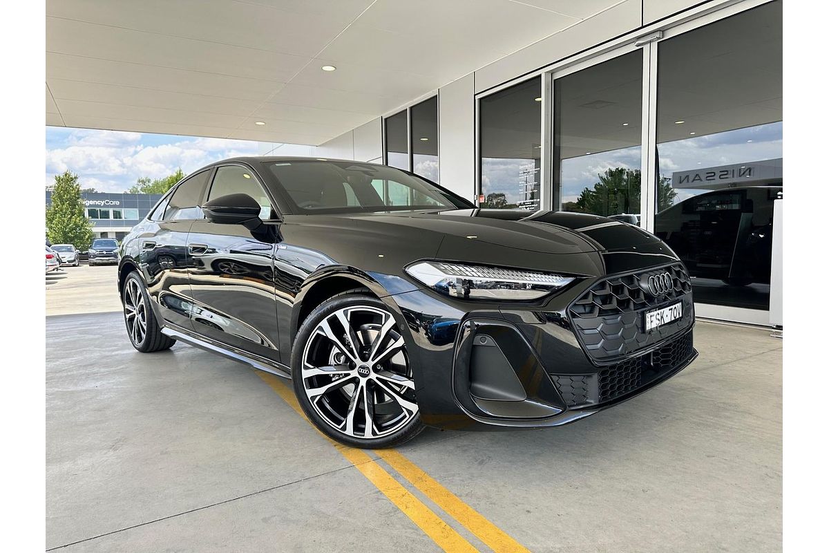 2025 Audi A5 TFSI 150kW S line B10