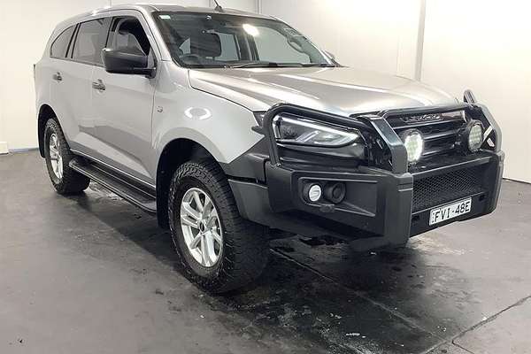 2022 Isuzu MU-X LS-M