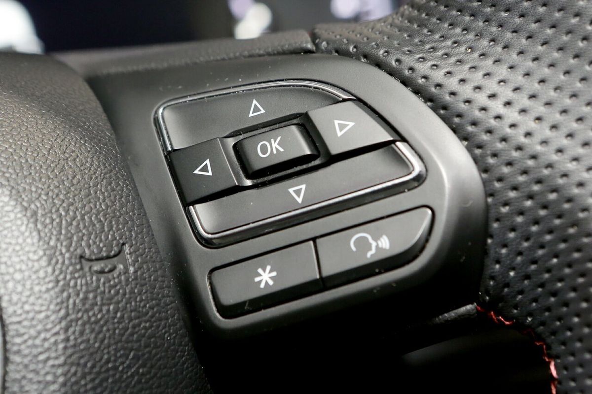 2024 MG HS Vibe SAS23