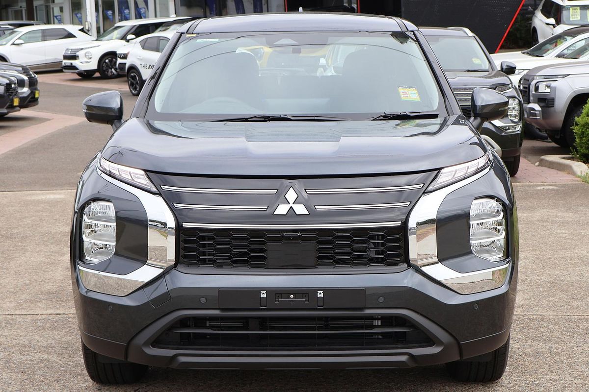 2025 Mitsubishi Outlander ES ZM