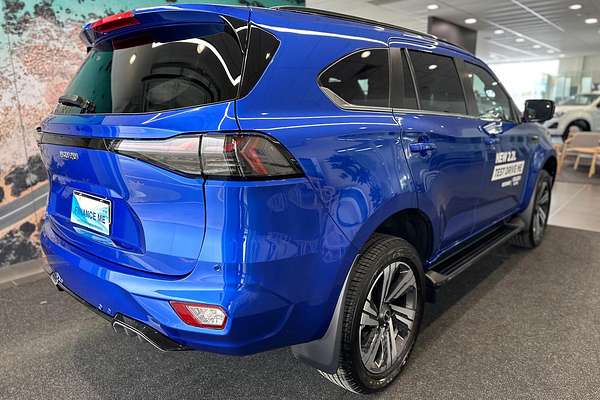 2025 Isuzu MU-X LS-T