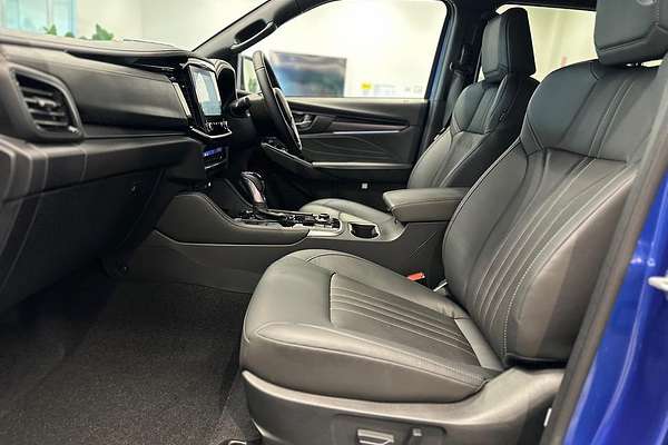 2025 Isuzu MU-X LS-T