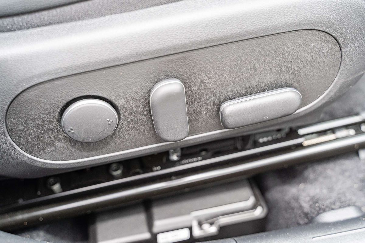 2025 Hyundai Kona Hybrid Elite SX2.V3