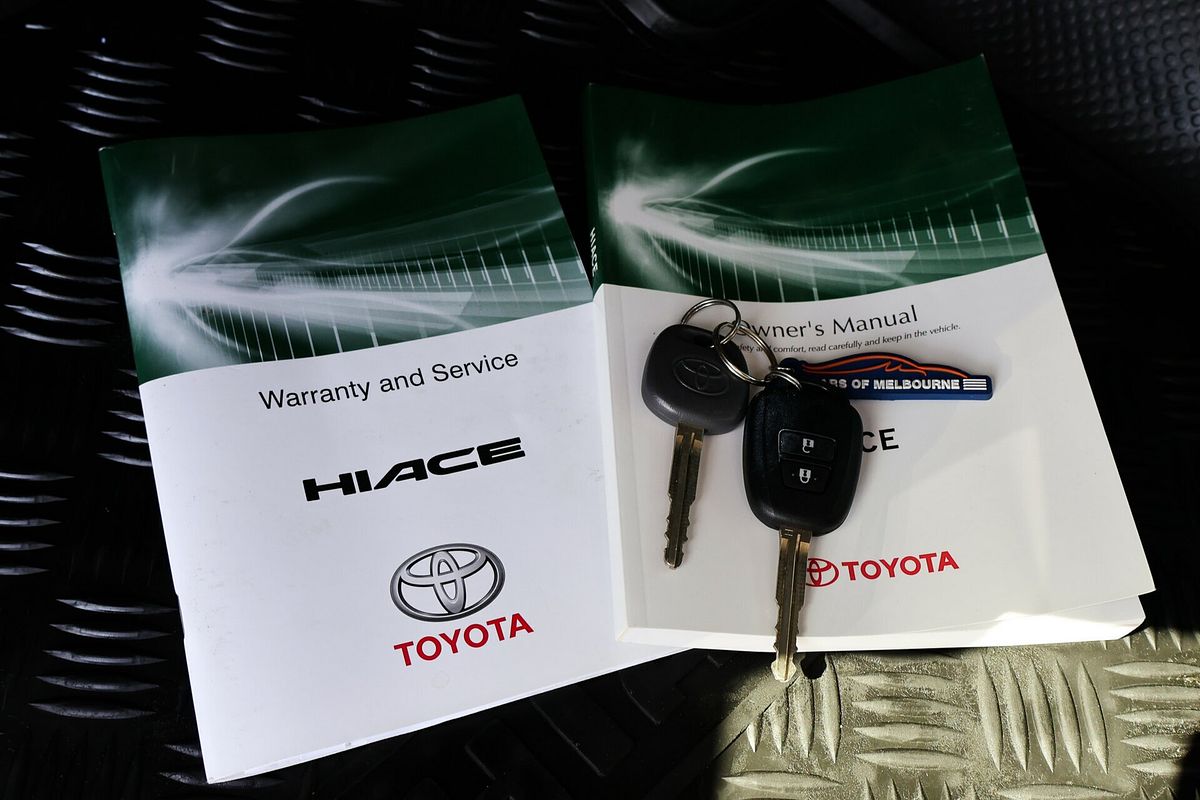 2018 Toyota Hiace Commuter KDH223R ELWB High Roof