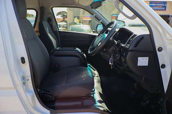 2018 Toyota Hiace Commuter KDH223R ELWB High Roof