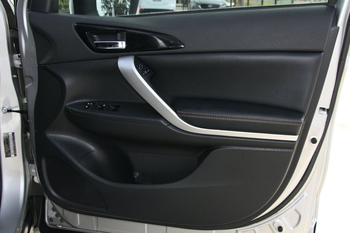 2018 Mitsubishi Eclipse Cross Exceed YA