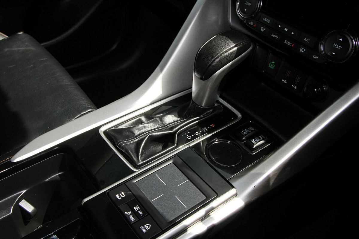 2018 Mitsubishi Eclipse Cross Exceed YA