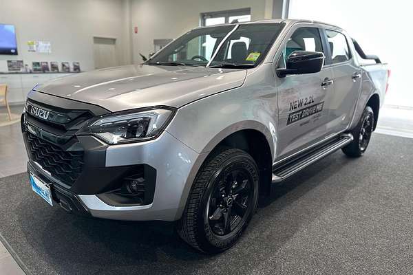 2025 Isuzu D-MAX X-RIDER 4X4