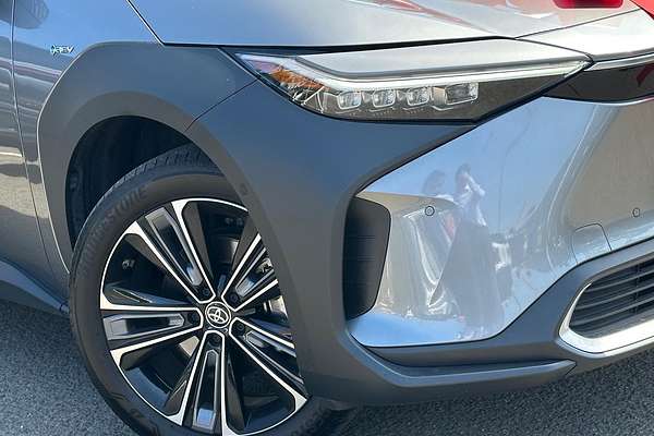 2024 Toyota bZ4X YEAM15R