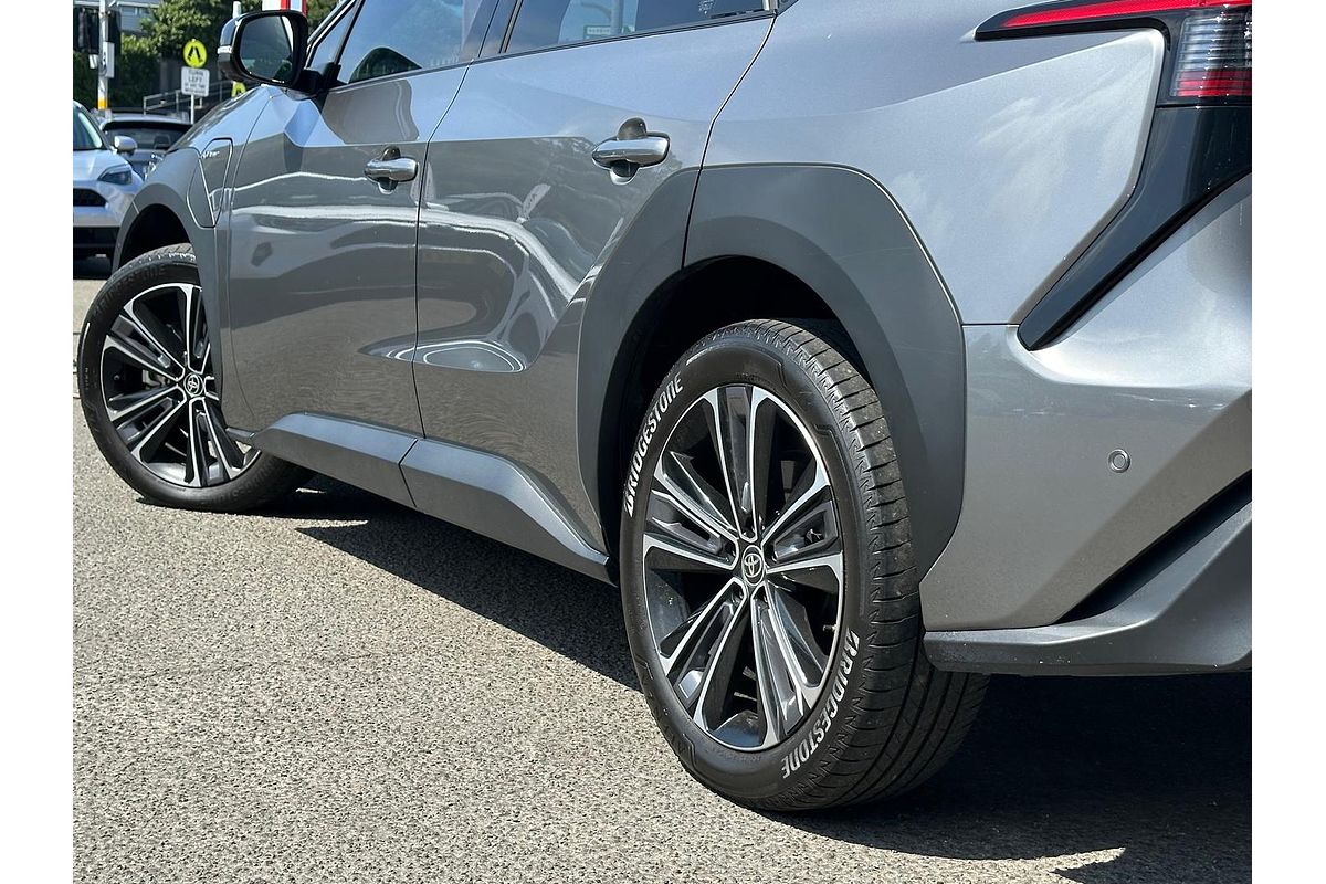 2024 Toyota bZ4X YEAM15R