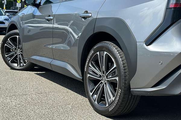 2024 Toyota bZ4X YEAM15R