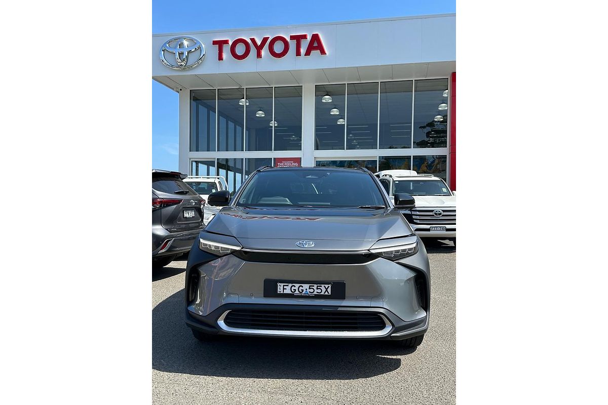 2024 Toyota bZ4X YEAM15R