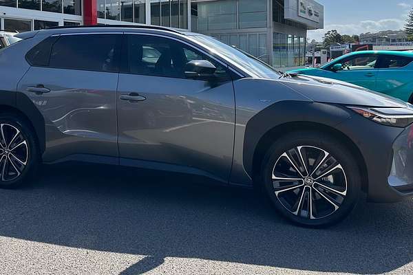 2024 Toyota bZ4X YEAM15R