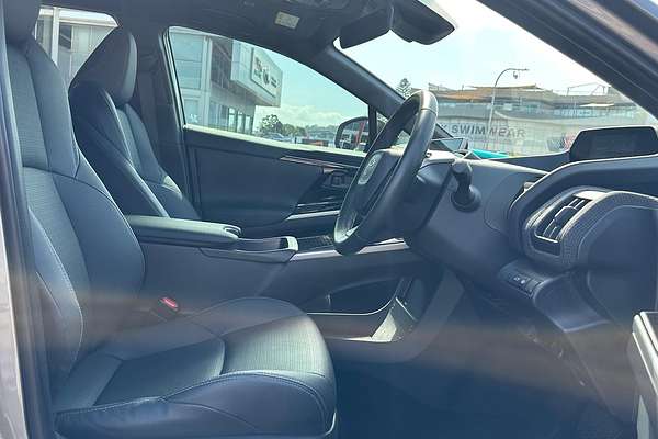 2024 Toyota bZ4X YEAM15R